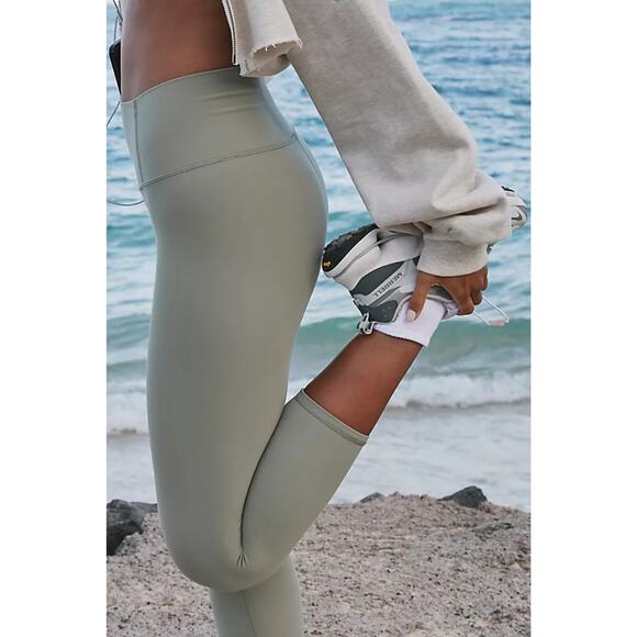 NWT Free People Movement Never Better Capri Sage Stone - Picture 2 of 8
